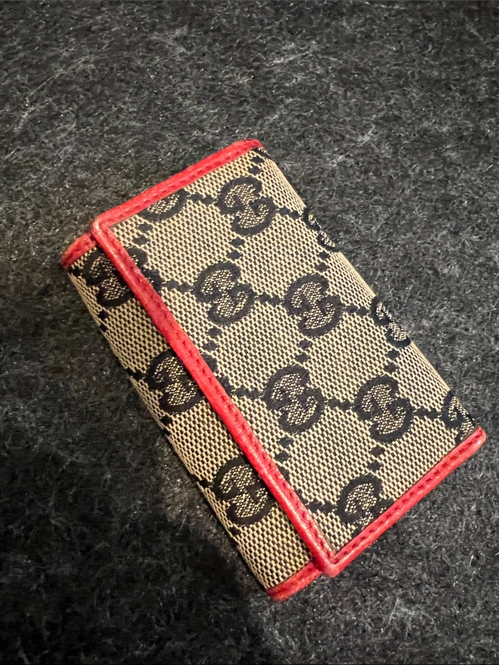 Gucci Beige Monogram Canvas Key Case with Red Trim Authentic
